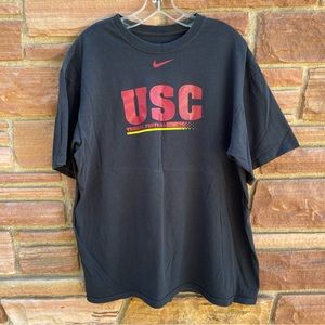 Vintage Nike USC Trojans Football T-Shirt Center Swoosh Size Large University